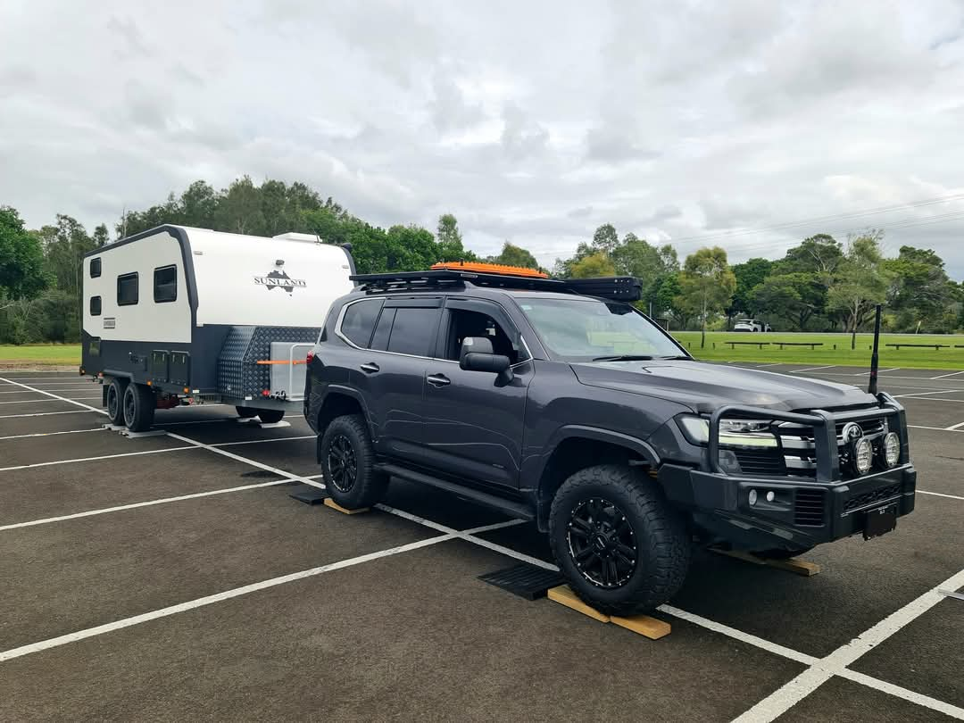 Car & Caravan Weighing Sunshine Coast Full Image